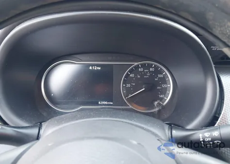 2020 Nissan Kicks Sv Xtronic Cvt z USA, uszkodzony, nr VIN 3N1CP5CV4LL498386